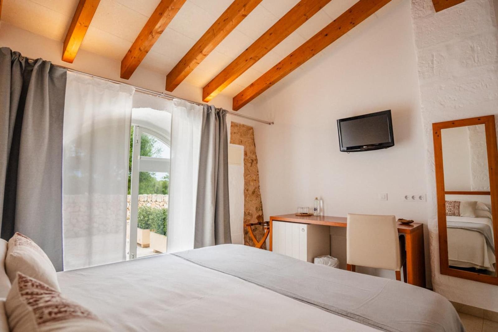 Hotel Rural Binigaus Vell Es Migjorn Gran Eksteriør bilde